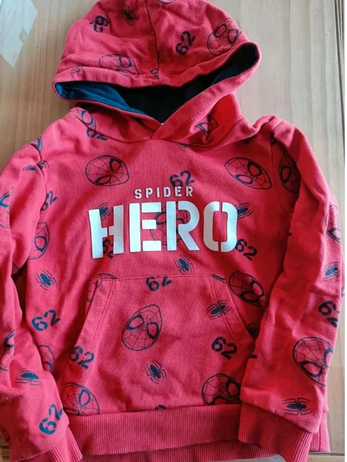 Pull à  capuche Spiderman