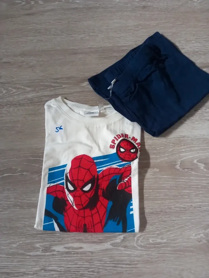 Pyjama spiderman 10 ans neuf