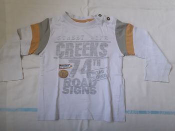 Sweet blanc motif écriture grise manches rayées jaunes et grises