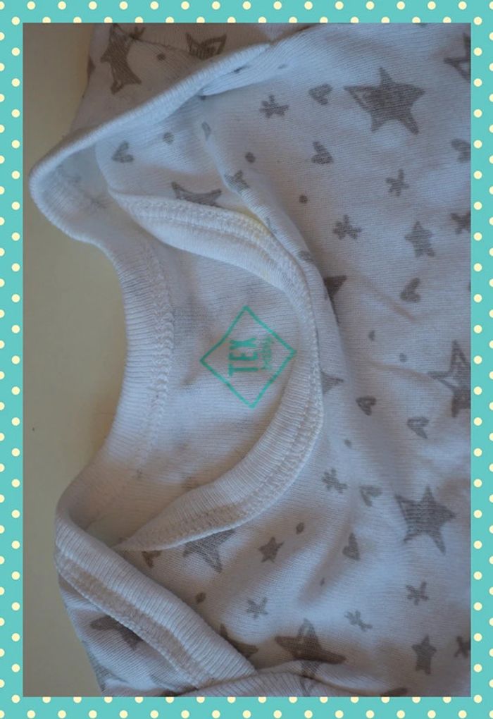 Bodies Tex blanc taille 1-3 mois / 56 cm - photo numéro 2