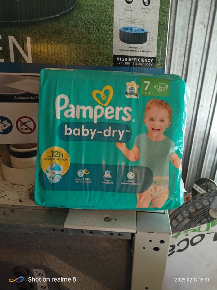 124 couches baby dry taille 7