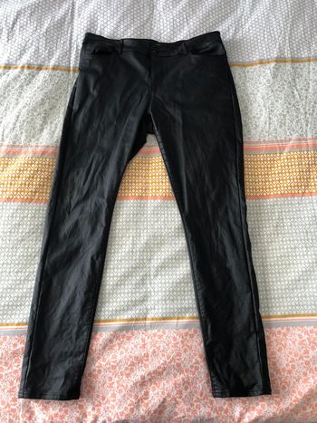 Pantalon Vero Moda taille XL/30 VMseven smooth coated pants