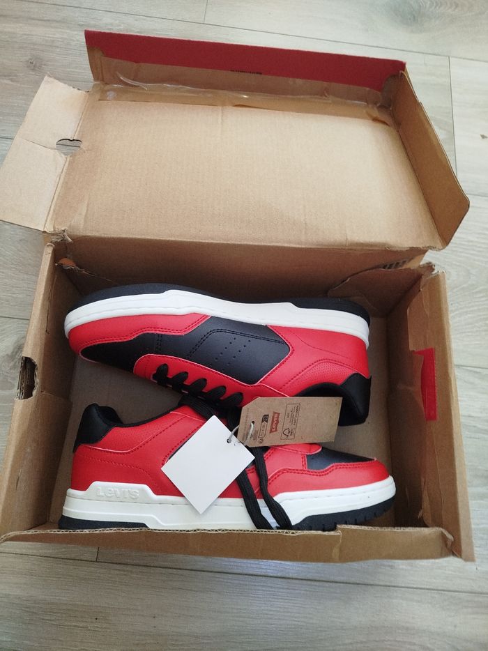 Basket levis pointure 35 neuve - photo numéro 5