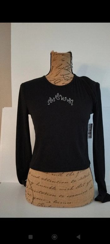 Superbe Tee shirt noir taille xl avec strass argenté