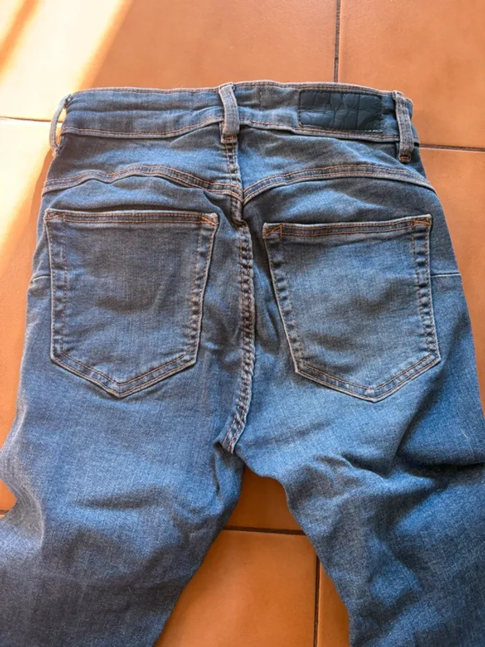 Jean femme 32 - photo numéro 4
