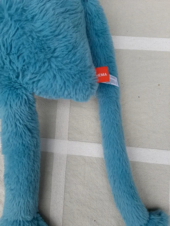 Peluche coussin monstre - photo numéro 3