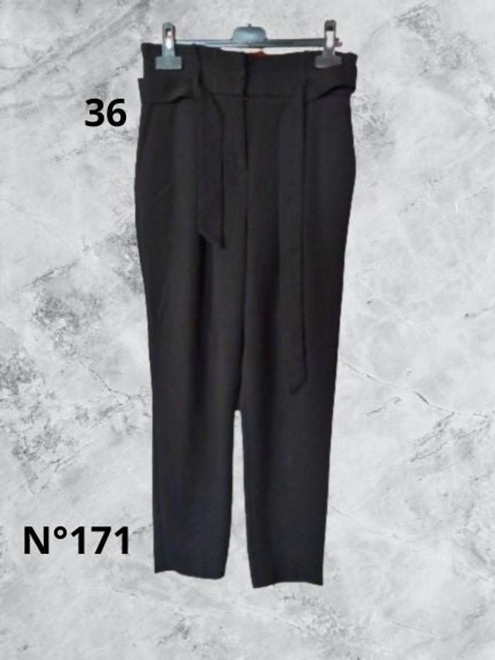 N°171 Pantalon noir T36. Promod.