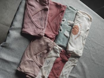 Lot bodies et pyjamas 