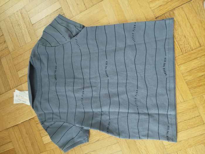 Polo gris garçon 6 ans Kiabi neuf - photo numéro 4