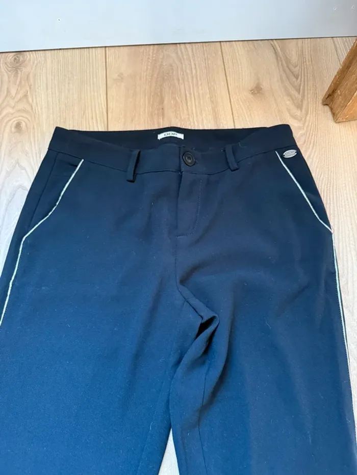 2 pantalons - photo numéro 4