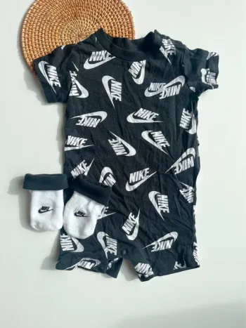 Ensemble Nike