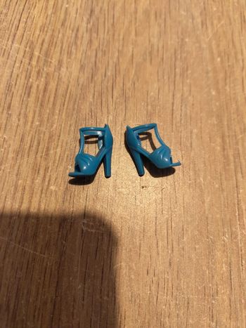 Chaussures talons escarpins barbie bleues rétro vintage