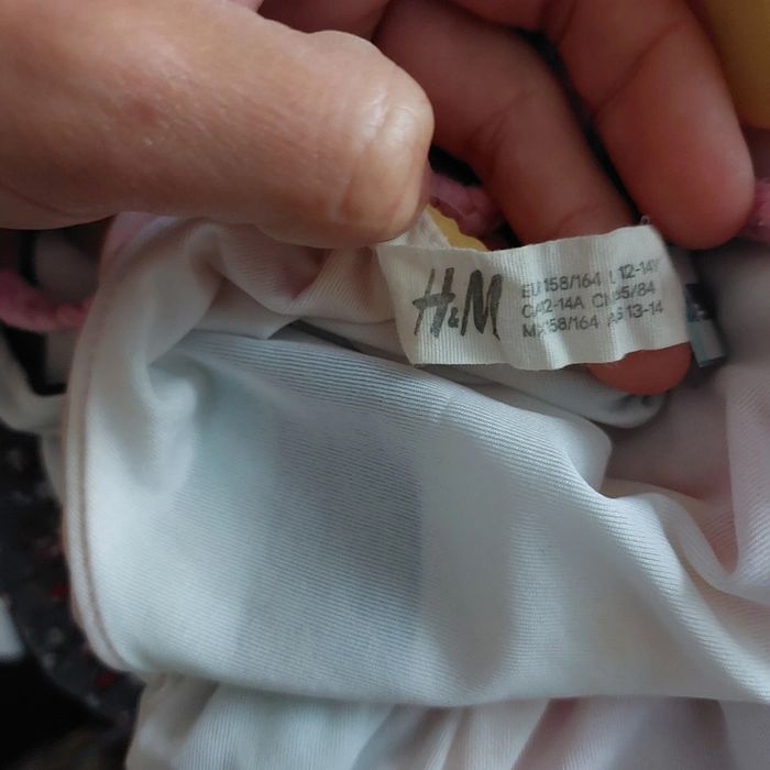 Jolie robe 12/14 ans - photo numéro 5