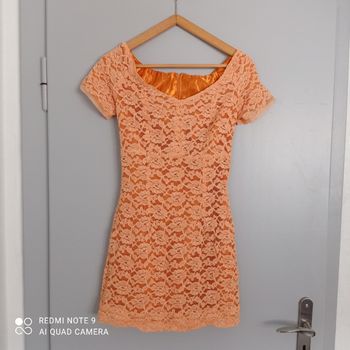 Robe corail dentelle fleurie t32/34