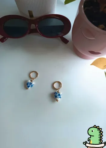 YBoucles d'oreilles fantaisie coeur blanc façon céramique Chaleur Bonheur