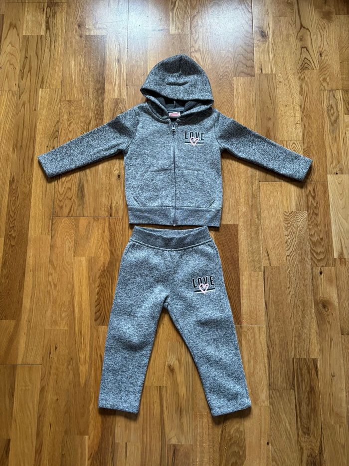 Ensemble fille 3ans - photo numéro 2