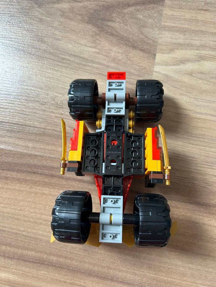 LEGO Ninjago 71780 – La Voiture de Course Ninja de Kai Évolution - photo numéro 6