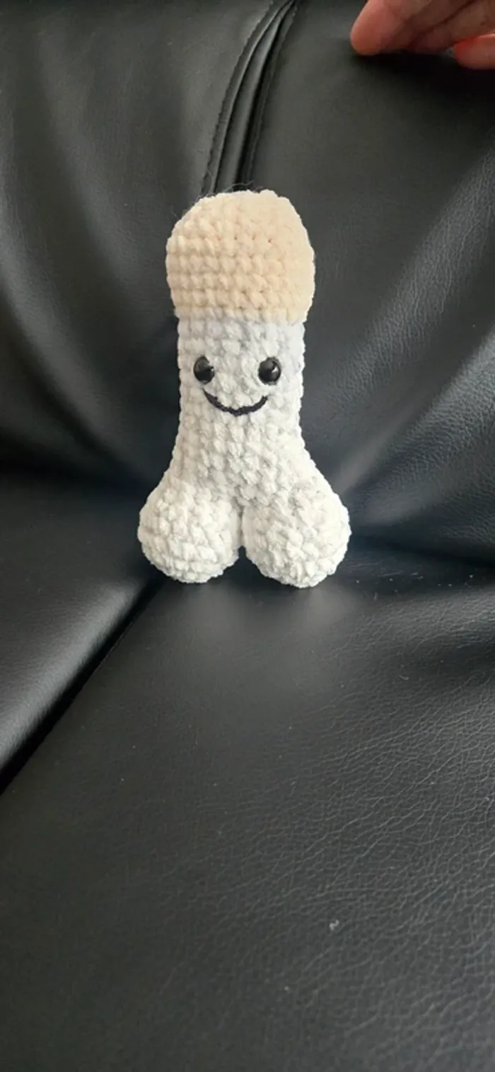 Amigurimi zizi beige et gris moucheté neuf