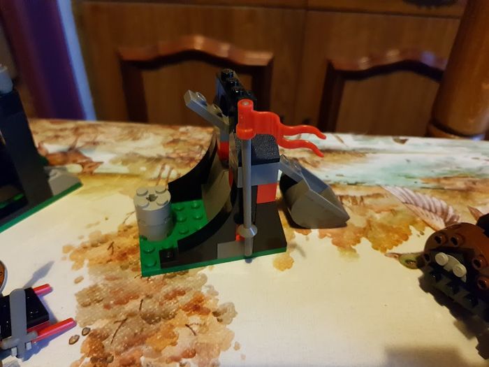 Lot lego vintage castle Knight Kingdom dragon 4807 Fire Attack 6096 Attaque taureau Bull's attack - photo numéro 7