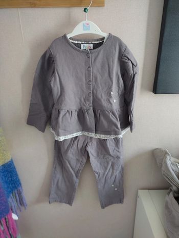 Ensemble cérémonie la Compagnie des petits 3 4 ans