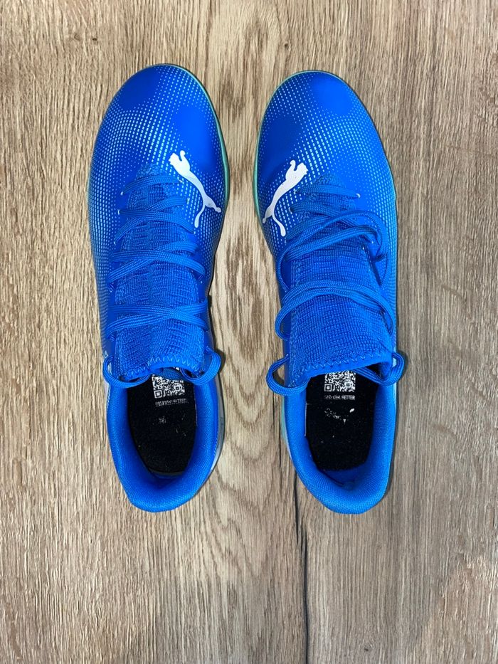 Chaussures foot salle Puma T42 - photo numéro 2