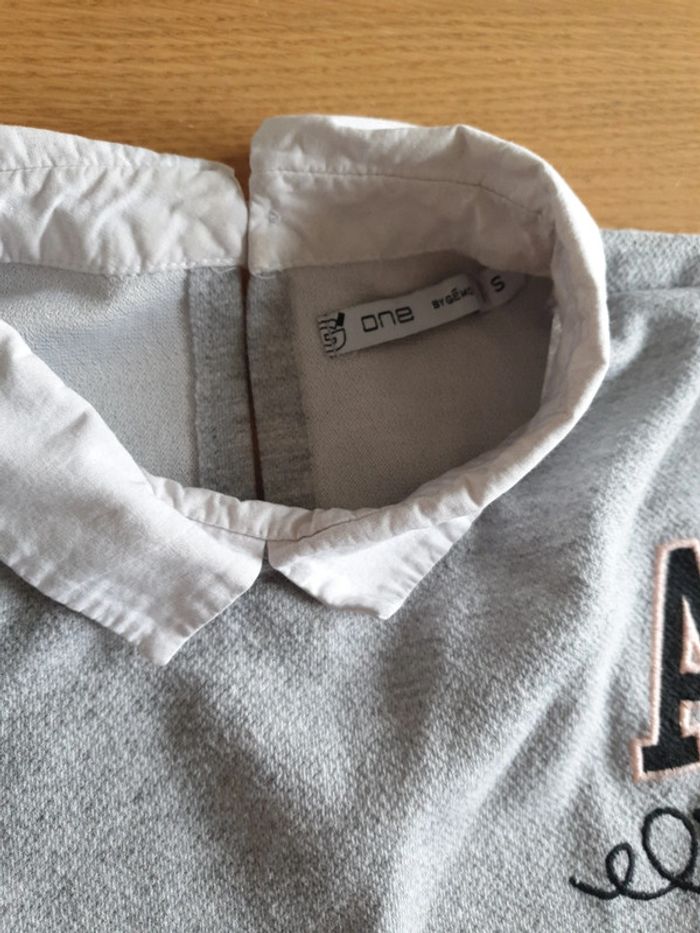 Pull taille S - photo numéro 2