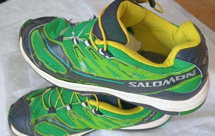 Baskets chaussures taille 38.5 salomon