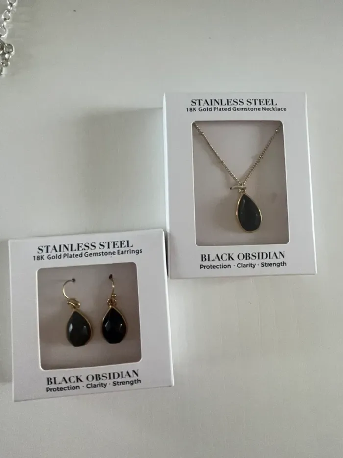 Parure collier et boucles d oreilles