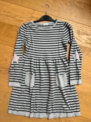 Robe pull H&M 122/128 8 ans