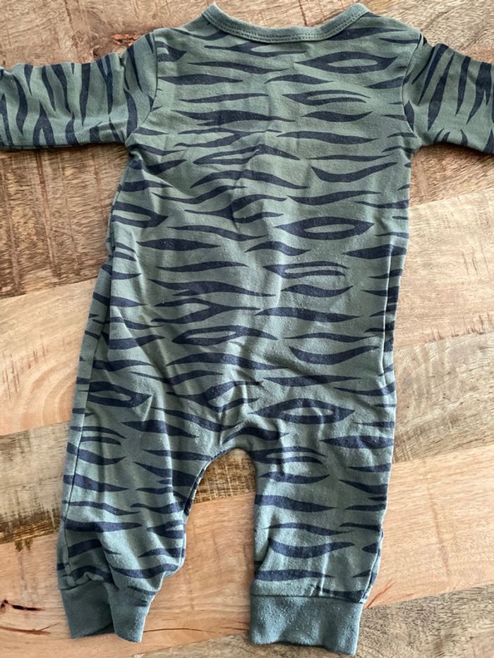 Pyjama taille 3 mois - photo numéro 5