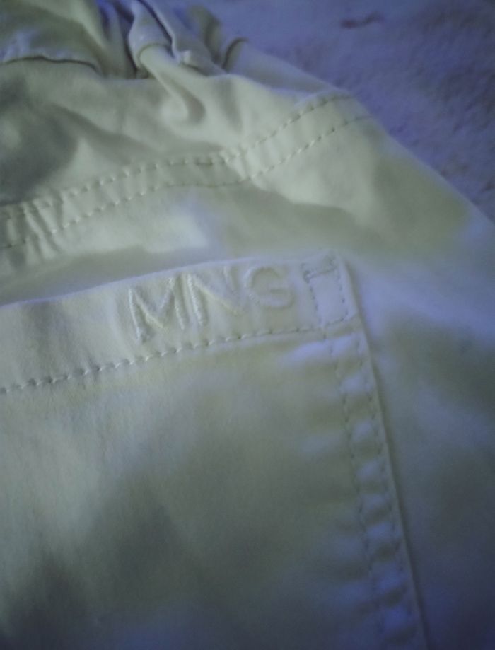 Jeans blanc "Mango" 9/10 ans 98% coton porté une fois - photo numéro 3