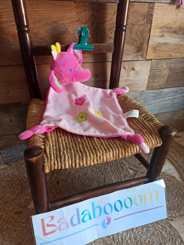 Doudou éléphant rose fleurs GmbH tbe - photo numéro 4