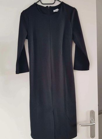 Robe Chic moulante noir taille 36  38