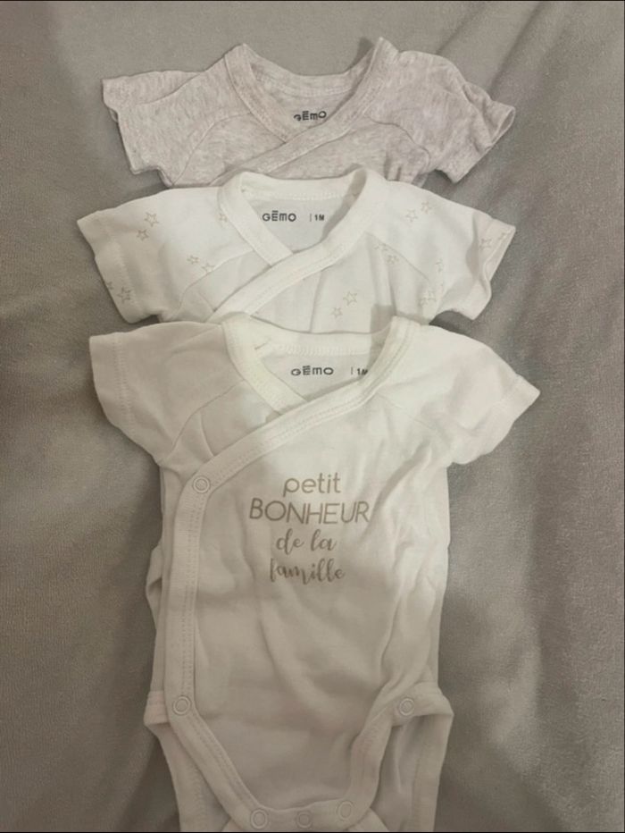 Lot bodies à manche courte