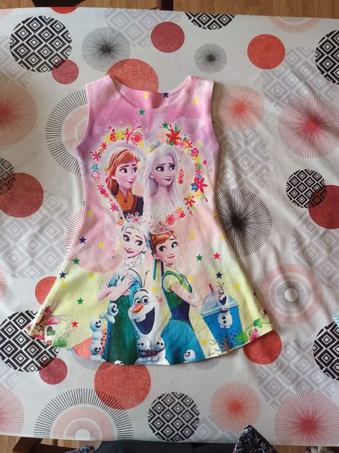 Lot 3 robes Taille 6 ans - photo numéro 3