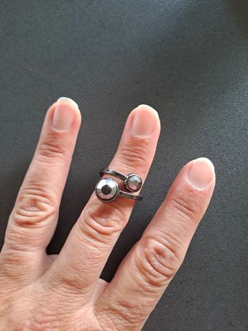 Bague 2 hématites sur monture métal gris foncé brillant