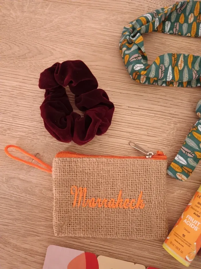 Lot trousse maquillage coiffure - photo numéro 3