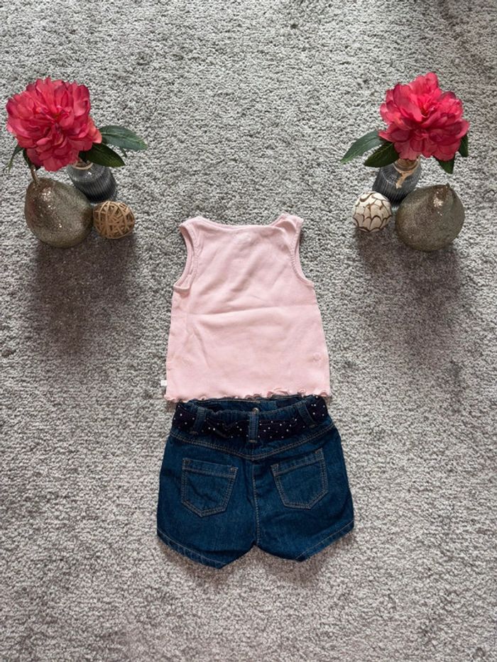 🌺Ensemble t-shirt rose sans manche et short en jeans avec ceinture Taille 12mois/74cm🌺 - photo numéro 8