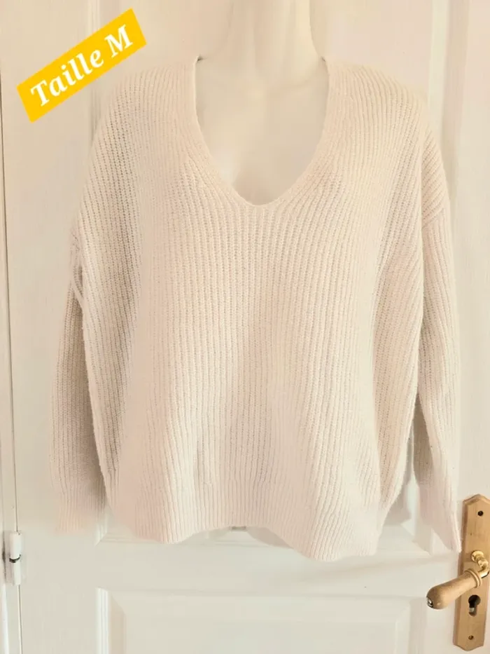 Pull col V Taille M "Kiabi"