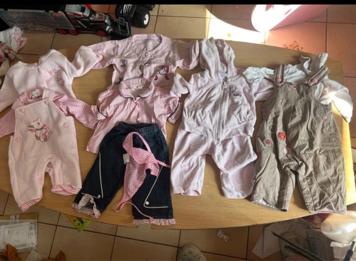 Lot de +63 vêtements taille 3 mois - photo numéro 9