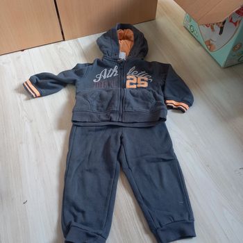 Ensemble taille 23 mois
