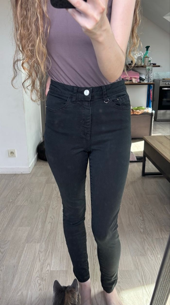 Jeans skinny taille haute noir Jennyfer très bon état - photo numéro 5