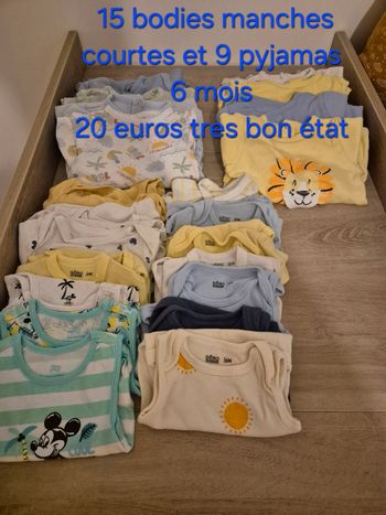 Lot de 15 bodies et 9 pyjamas léger 6 mois