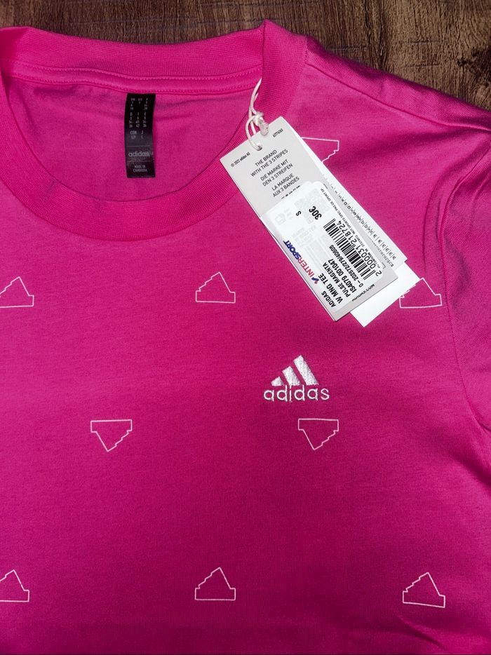 T-shirt adidas neuf taille S - photo numéro 3