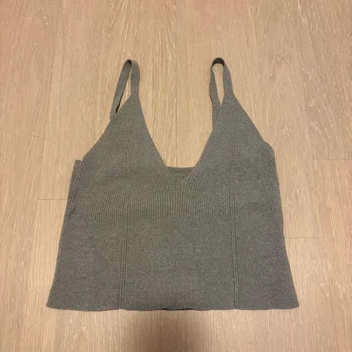 Top court • gris • 38 🌿