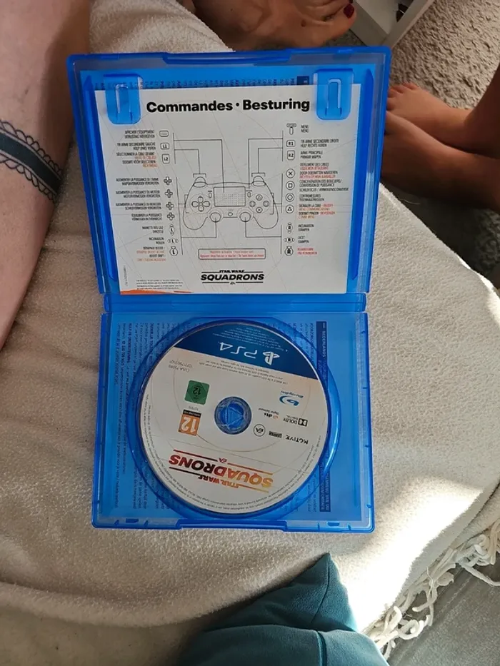Jeu ps4 - photo numéro 2