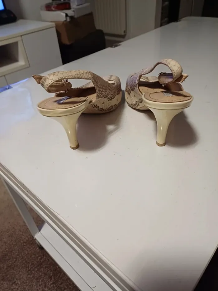 Escarpin Geox femme T 39 - photo numéro 2