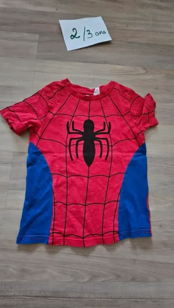 T shirt spiderman