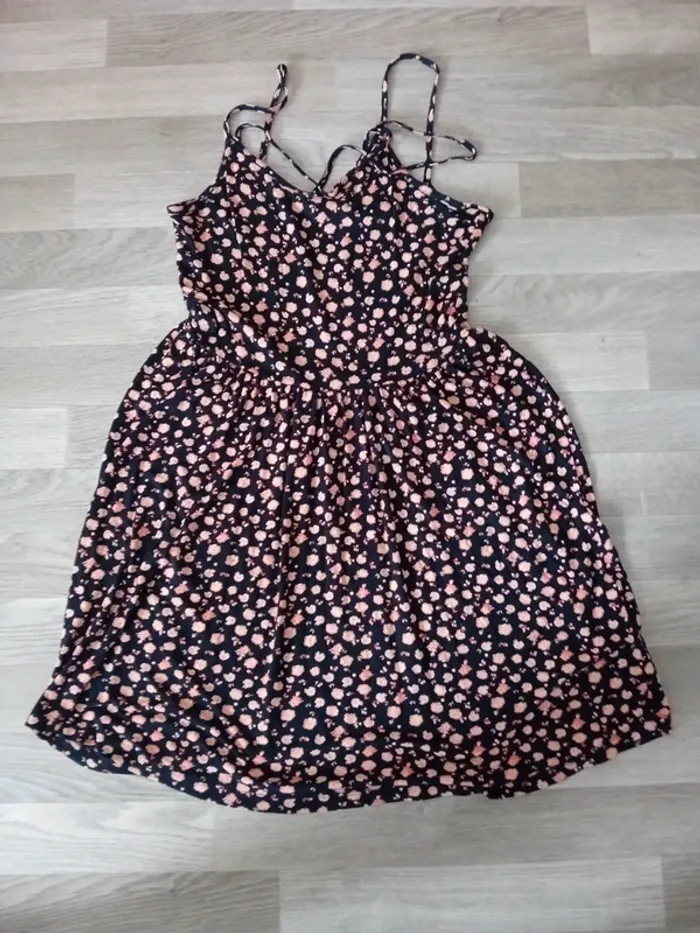 Robe à bretelles
