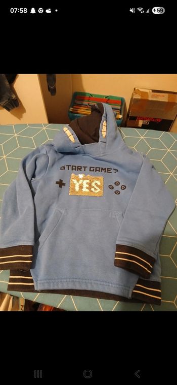 Pull capuche